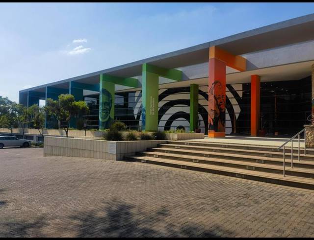 BUSINESS PROPERTY TO RENT IN PERSEQUOR